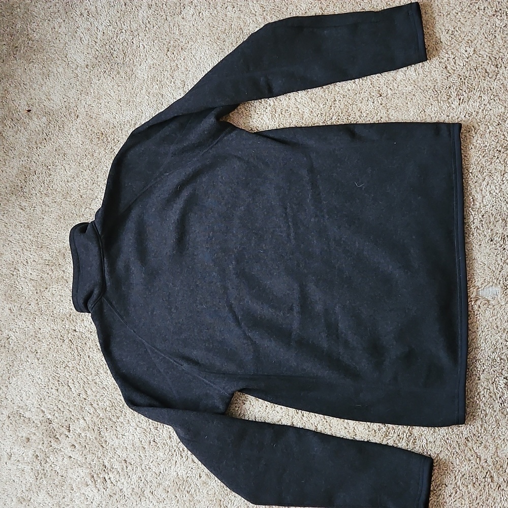 Patagonia long sleeve sweater, Trek logo on right chest, size M - Picture 8 of 8